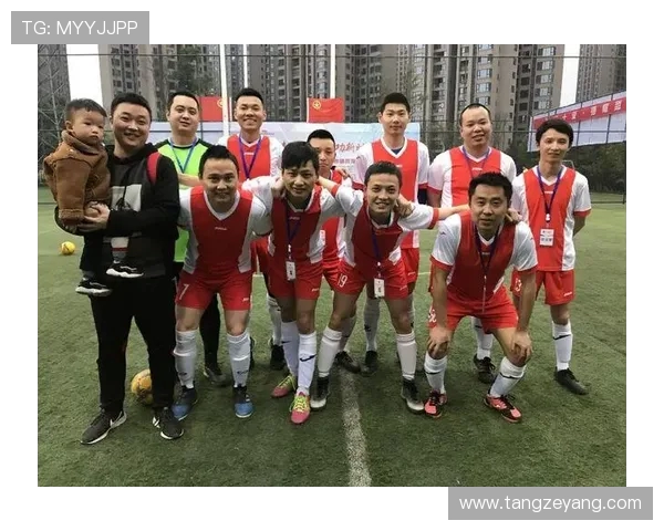 重庆足球队在邀请赛中的意识表现分析与点评